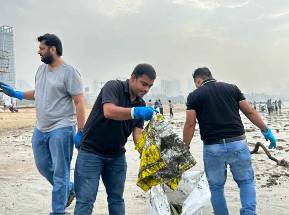 Cleaner Coasts for Mumbai: Casio India’s “Recycle Responsibly”Initiative with Change Is Us Collects Over 1250 Kgs of Waste